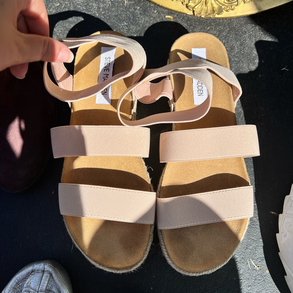 Steve Madden platform sandal